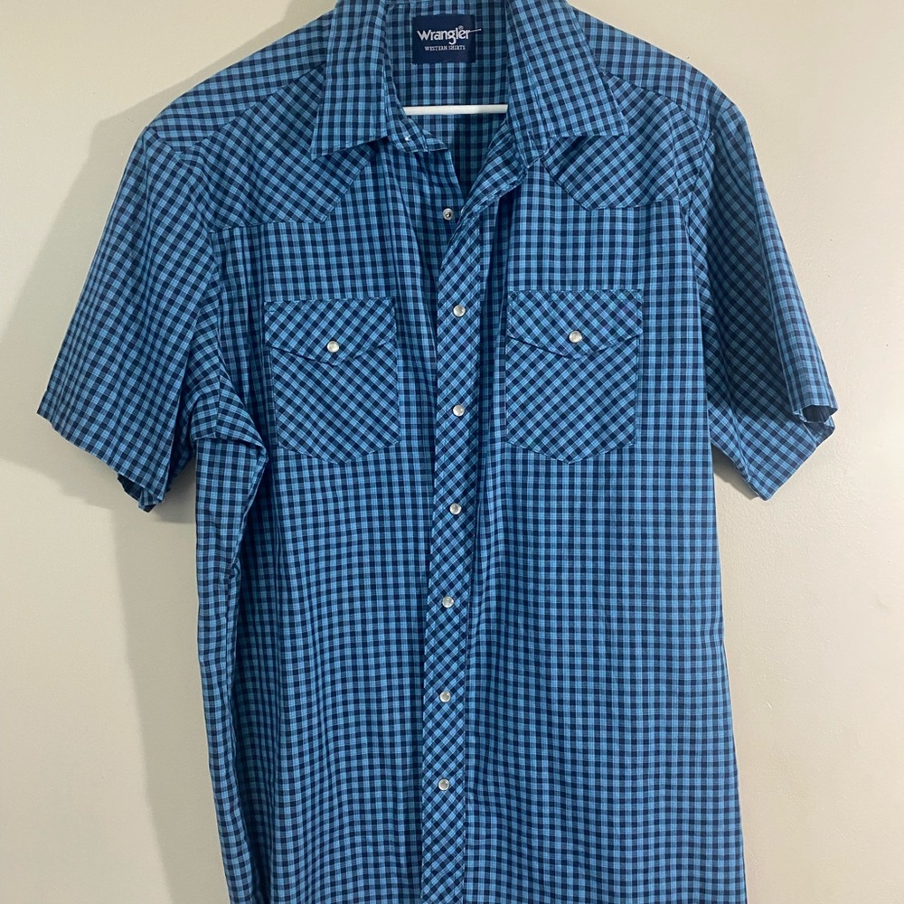 Wrangler men’s button up Xlg blue plaid